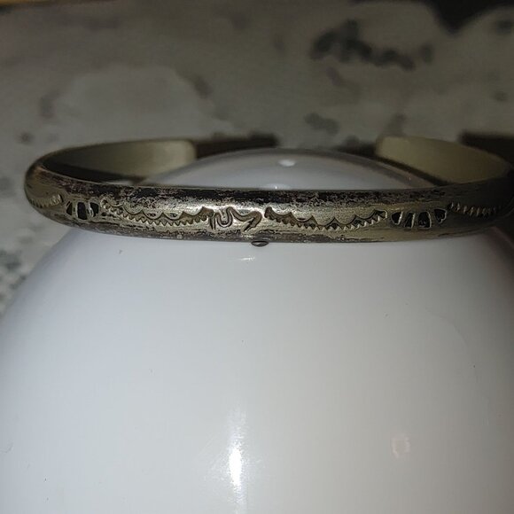 Antique Sterling Silver Native Cuff Bracelet Detailed Etched Patterns Stamped - Picture 4 of 10